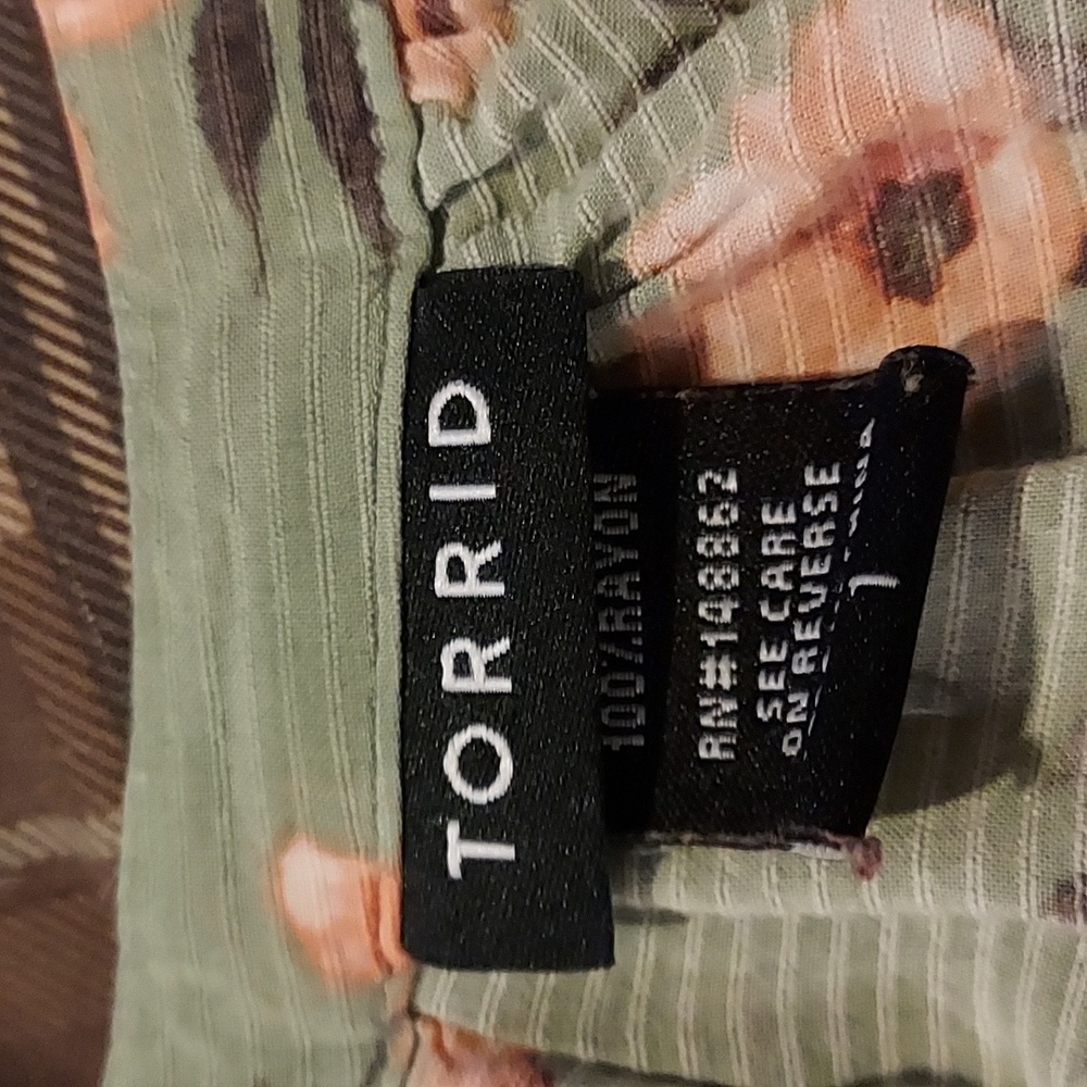 Tank top - Picture 3 of 3